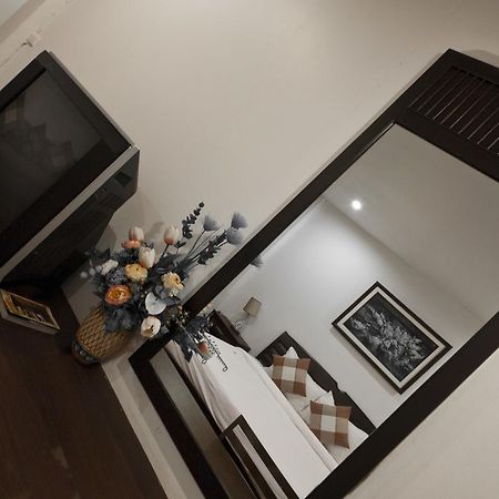 Tree House Hotel Sisaket Экстерьер фото
